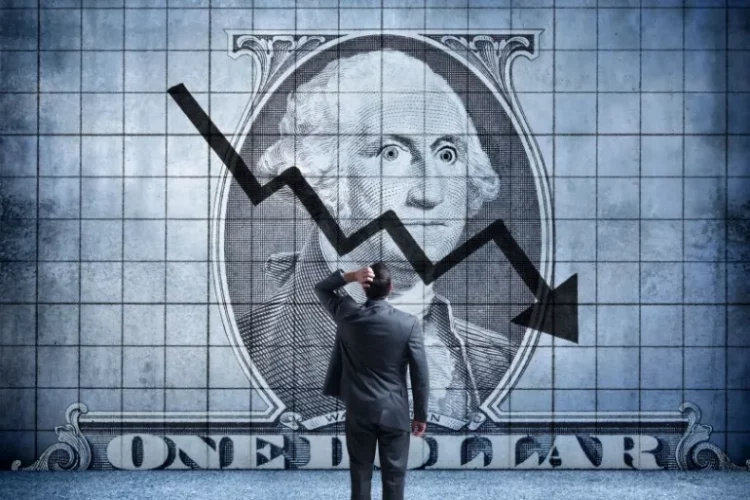 The U.S. Debt Ceiling Crisis: How to Balance Fiscal Deficits with Economic Growth and Avoid the Market Impact of a Debt Default?