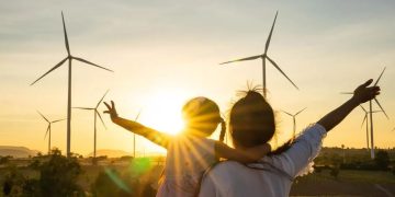 Accelerating Global Energy Transition: Which Traditional Industries Will Face the Greatest Challenges?