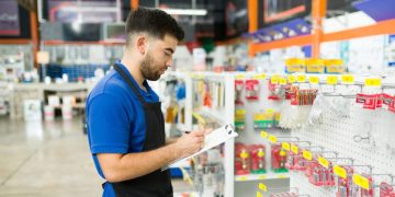 Can the Digital Transformation of the Retail Industry Withstand the Challenge of Consumer Weakness?