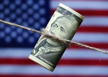 Inverted U.S. Treasury Yield Curve: Does It Signal a Recession Risk and How Should Investors Adjust Their Bond Portfolios?