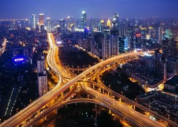 In the Context of Global Supply Chain Reshaping, Which Emerging Markets Will Become Core Hubs for Manufacturing?