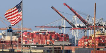 What Are the Deep-Rooted Causes of the Global Supply Chain Crisis? Which Industries Will Be Affected in the Future?